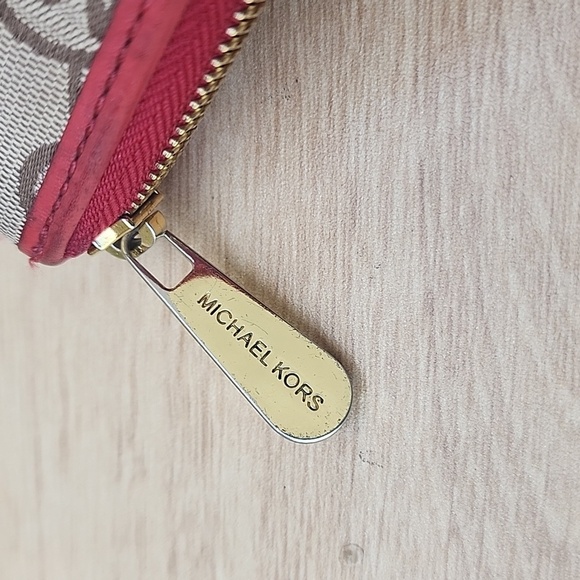 Michael Kors Brown Red Signature Canvas Wallet - Picture 13 of 13